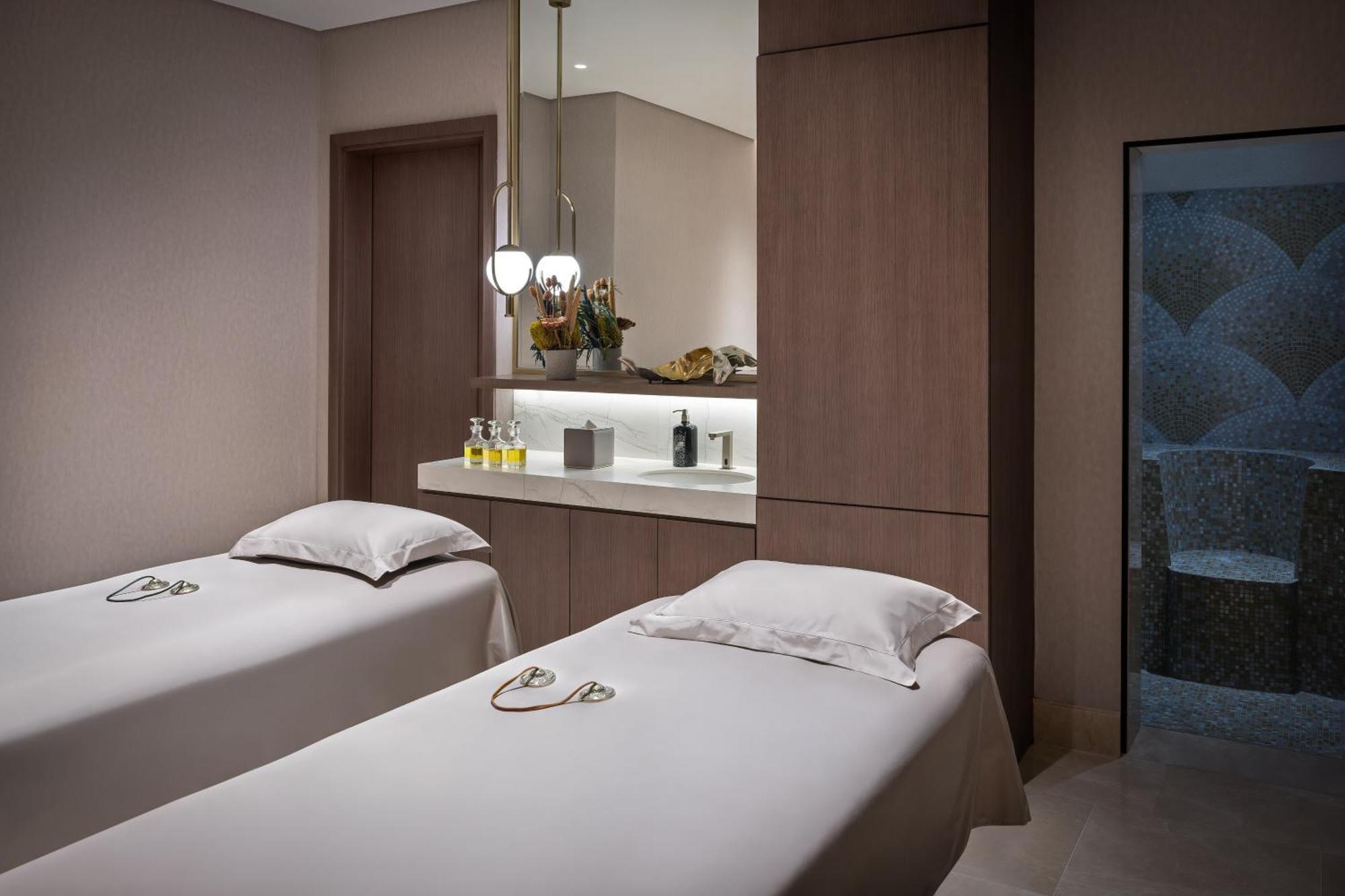 Address Beach Resort Bahrain Manama Exterior foto The Spa at The Dorchester